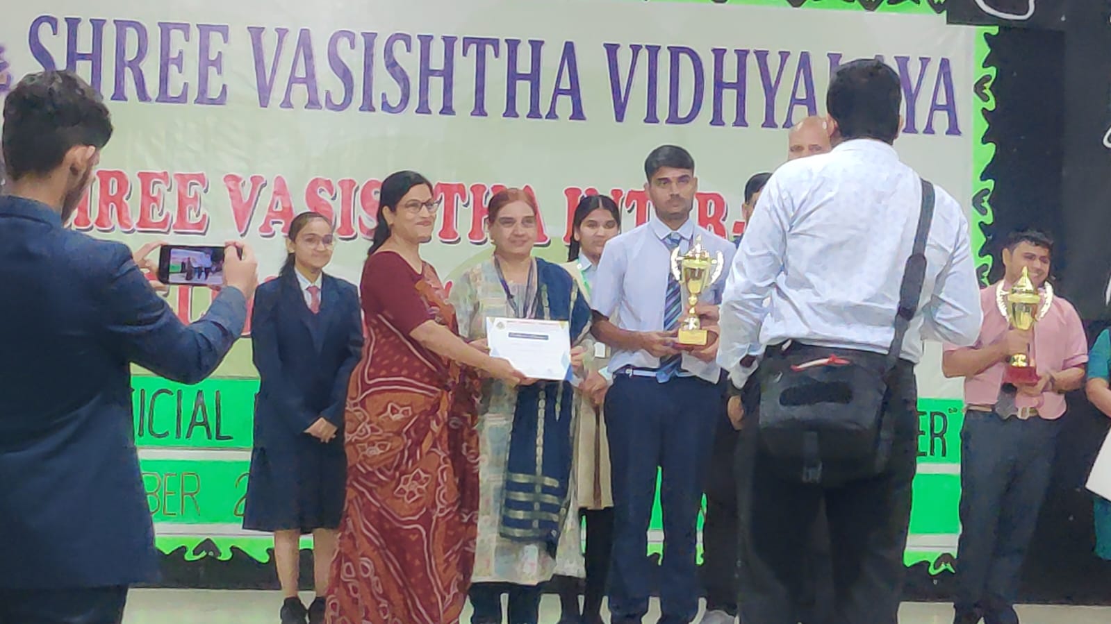 VASISHTHA VIDYALAYA DEBATE COMPETITION